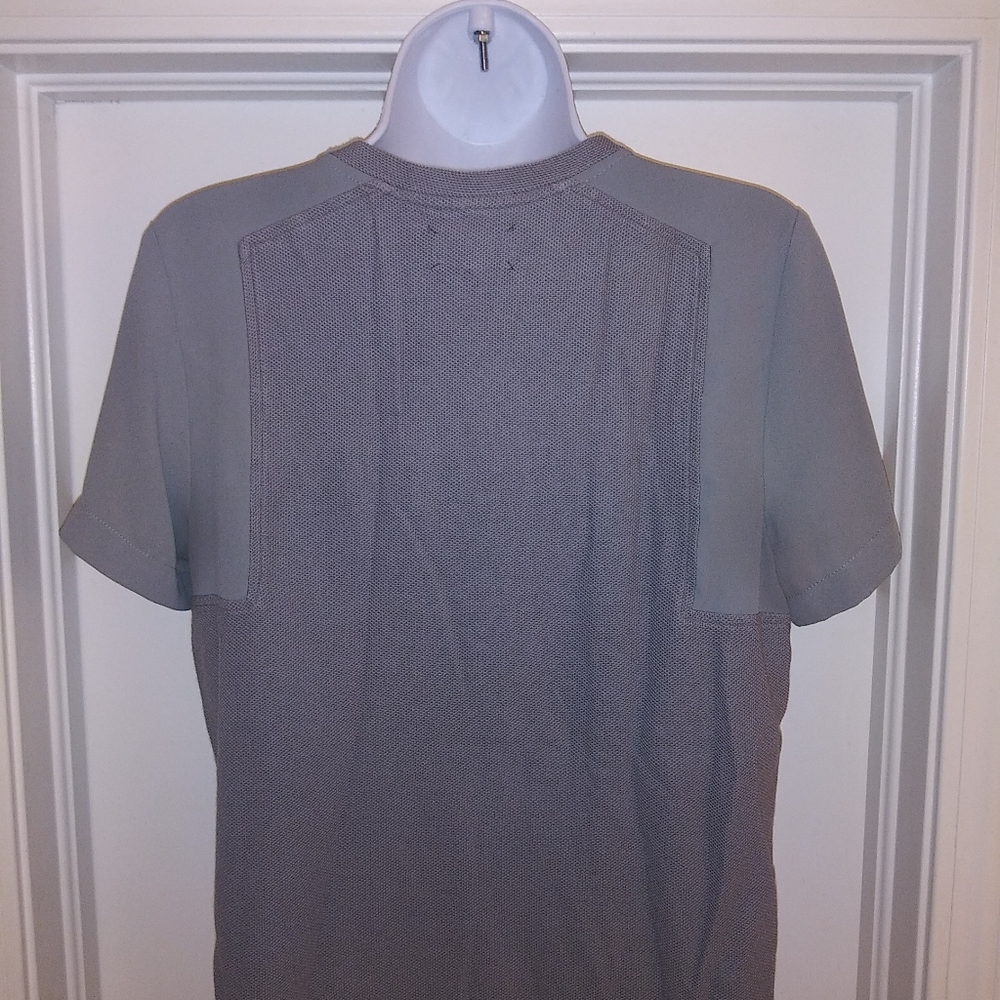 Lou & Grey Short Sleeve Two Tone T Shirt Top - Picture 5 of 6